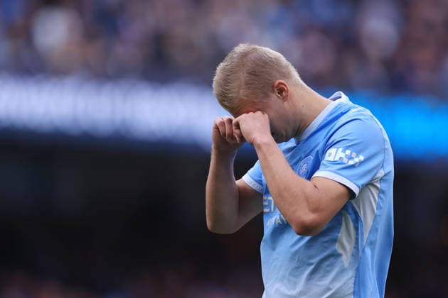 Manchester City v Sunderland 20th September 2026 - Premier League - Manchester City v Sunderland - Erling Haaland of Manchester City rubs his eyes - Photo: Simon Stacpoole Offside. Manchester UK Copyright: xSimonxStacpoolexOffside