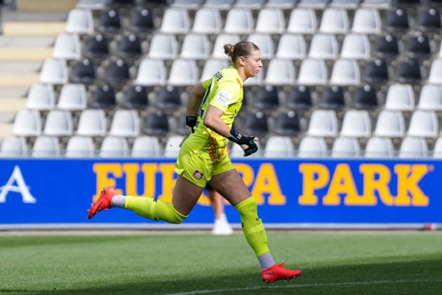 Rafaela Borggräfe Rafaela Borggraefe (Bayer 04 Leverkusen, 12) , Deutschland, Fussball, GooglePixel Frauen-Bundesliga, 5.Spieltag, 2026 2027, SC Freiburg vs. Bayer 04 Leverkusen, 20.09.2026, Dreisamstadion, Freiburg Freiburg Dreisamstadion Baden-Wuerttemberg Deutschland Copyright: xArnexAmbergx