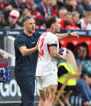 (l-r) Trainer Martin Demichelis (RB Leipzig), David Raum (RB Leipzig). Fussball 1. Bundesliga, 4.Spieltag, Bayer 04 Leverkusen - RB Leipzig, am 20.09.2026 in Leverkusen Deutschland. DFL regulations prohibit any use of photographs as image sequences and or quasi-video Ã‚Â