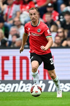 2. Bundesliga - Hannover 96 - VfL Bochum am 20.09.2026 in der HDI Arena in Hannover Maurice Neubauer (Hannover) am Ball.
