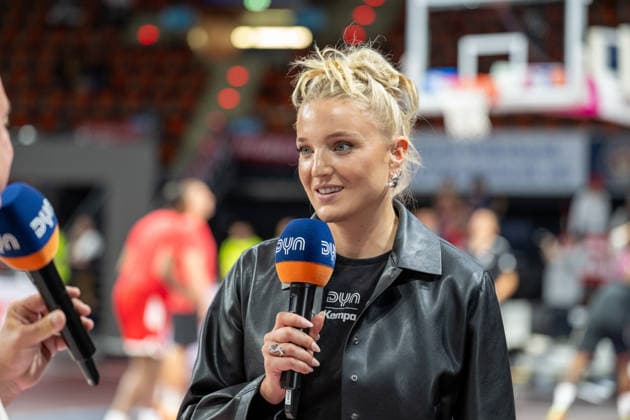 Anne Kamphausen, DYN Moderatorin Basketball, FC Bayern Basketball - BMA365 Bamberg Baskets, BBL, 1. Spieltag, 20.09.2026 Muenchen Bayern Deutschland