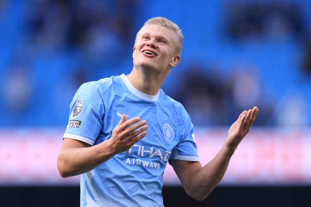 Sport Bilder des Tages Manchester City v Sunderland 20th September 2026 - Premier League - Manchester City v Sunderland - Erling Haaland of Manchester City celebrates after the match - Photo: Simon Stacpoole Offside. Manchester UK Copyright: xSimonxStacpoolexOffside