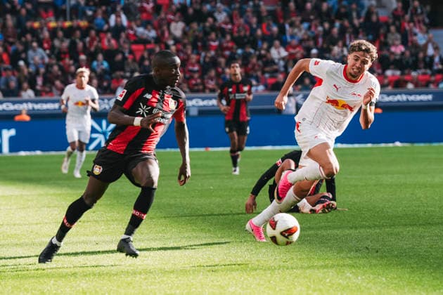 20.09.2026, xjmrgnx, Fussball 1.Bundesliga, Bayer 04 Leverkusen - RB Leipzig v.l. Laufduell zwischen Moussa Diaby (19, Leverkusen) und Neil El Aynaoui (21, Leipzig) (DFL DFB REGULATIONS PROHIBIT ANY USE OF PHOTOGRAPHS as IMAGE SEQUENCES and or QUASI-VIDEO) Leverkusen