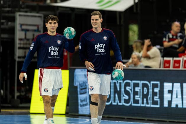 Opel HBL: SG Flensburg-Handewitt vs Handball Club Hamburg; 20.09.26 Team Handball Club Hamburg beim Warm Up Opel HBL: SG Flensburg-Handewitt vs Handball Club Hamburg, GGW Arena am 20.09.26 Copyright: xBEAUTIFULxSPORTS MarioxM.xKobergx