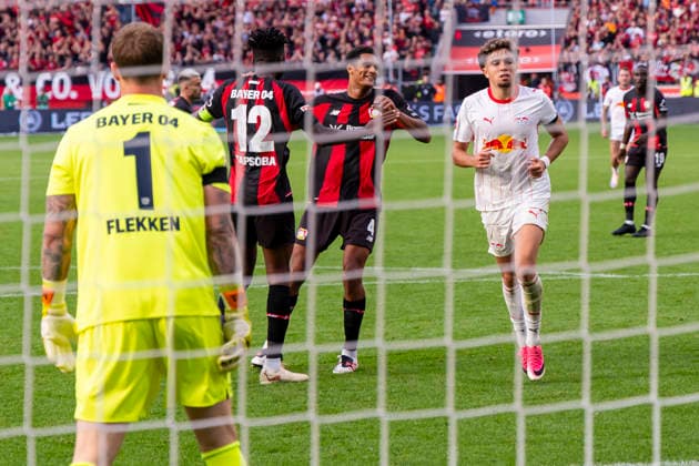 20.09.2026, Fussball, 4. Spieltag der 1. Fussball Bundesliga, Bayer 04 Leverkusen - RB Leipzig. v. l. Edmond Tapsoba (Bayer 04 Leverkusen), Jarell Amorin Quansah (Bayer 04 Leverkusen), Neil El Aynaoui (RB Leipzig). Leverkusen BayArena NRW Deutschland xRHR-FOTO DEx Copyright: DennisxEwert RHR-FOTOx RHR-FOTO DE