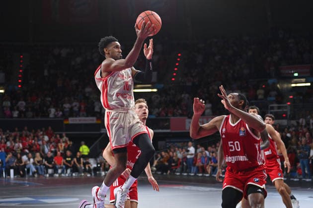 Mylik WILSAON (BA), re_Austin WILEY (FCB),Aktion. Basketball BBL,Saison 2026 2027 FC Bayern Muenchen-Bamberg Baskets am 20.09.2026, BMW Park
