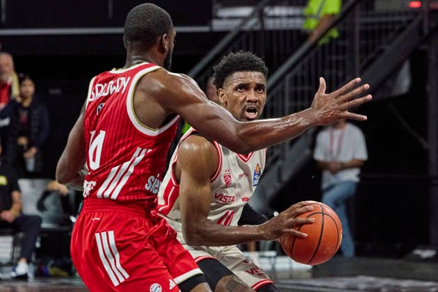 Deutsche Basketball Bundesliga (BBL), FC Bayern München Basketball vs BMA365 BAMBERG BASKETS, München FC Bayern Basketball, Bamberg Baskets MBA365, 2026-09-20 in München (BMW Park) WILSON Mylik (BMA365 Bamberg BASKETS Shooting Guard (SG) Nr10-BAM10), BALDWIN Kamar (FC Bayern Basketball Point Guard (PG) Nr44-FCBB44) sportworld München BMW Park Bayern Deutschland