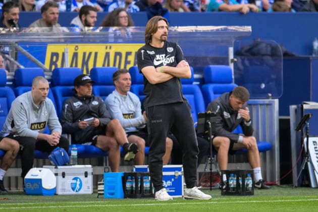 Fußball, 1. Bundesliga, 20260920, FC Schalke 04 - SC 07 Elversberg. Im Bild Trainer Elversberg Vincent WAGNER. Gelsenkirchen Veltins-Arena Nordrhein-Westfalen Deutschland Copyright: Passion2Press MarkusxFischerx