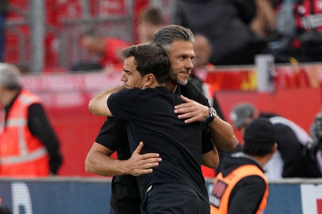 Leverkusen Fussball, 1.BL saison 2026 2027 Bayer 04 Leverkusen vs RB Leipzig, 20.09.2026, Bayarena Leverkusen Carles Martinez , Martin Demichelis trainer RB Leipzig, Argentinien ,