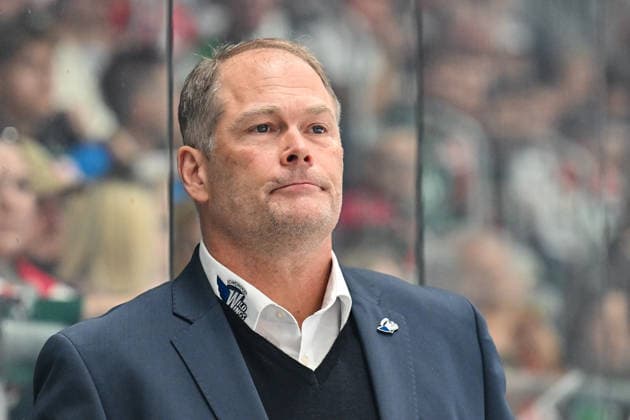 Penny DEL; Augsburger Panther - Schwenninger Wild Wings, 20.09.2026 AUGSBURG, GERMANY; 20. SEPTEMBER: im Bild Steve WALKER Headcoach Schwenninger Wild Wings Einzelfoto Freisteller während dem Match der Penny DEL zwischen den Augsburger Panthern und den Schwenninger Wild Wings am 2. Spieltag im Curt Frenzel Stadion Copyright: xBEAUTIFULxSPORTS Goldbergx