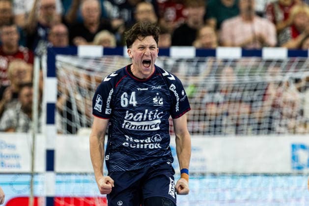 Opel HBL: SG Flensburg-Handewitt vs Handball Club Hamburg; 20.09.26 Jubel Torjubel bei Lasse Kjaer Moller (Nr.64, SG Flensburg-Handewitt) Opel HBL: SG Flensburg-Handewitt vs Handball Club Hamburg, GGW Arena am 20.09.26 Copyright: xBEAUTIFULxSPORTS MarioxM.xKobergx