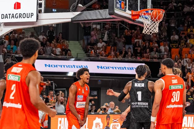 easyCredit BBL: Ratiopharm Ulm vs. MHP RIESEN Ludwigsburg ; 20.09.2026 Ulm, GERMANY - 20. September 2026: Meissa Faye (ratiopharm Ulm, 11) feiert seinen Treffer während dem Spiel zwischen der Ratiopharm Ulm und den MHP RIESEN Ludwigsburg am 1. Spieltag der easyCredit BBL in der ratiopharm Arena Ulm. Copyright: xBEAUTIFULxSPORTS Steinx
