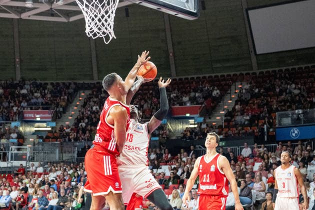 Johannes Thiemann 32 (FC Bayern Basketball), Trevon Scott 13 (BMA365 Bamberg Baskets), FC Bayern Basketball - BMA365 Bamberg Baskets, BBL, 1. Spieltag, 20.09.2026 Muenchen Bayern Deutschland