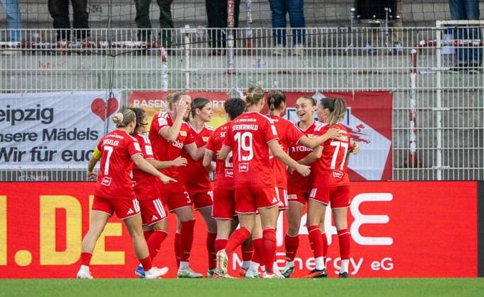 Fußball, Frauen, Saison 2026 2027, Google Pixel Frauen-Bundesliga (5. Spieltag), 1. FC Union Berlin - RB Leipzig, Union-Jubel nach Tor zum 1:0 durch Lia Kamber (2. v. r.), 20.09.2026, Copyright: xMatthiasxKochx