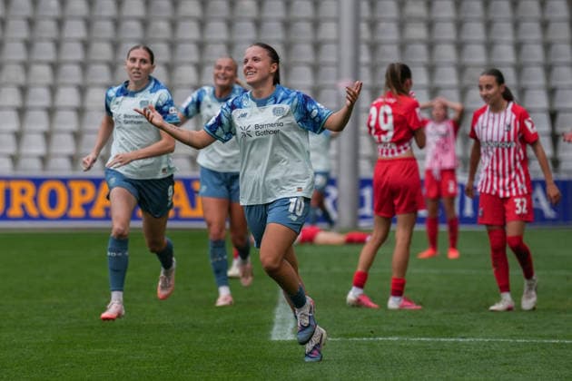 Google Pixel Frauen-Bundesliga: SC Freiburg vs. Bayer 04 Leverkusen, 20.09.2026 Torjubel zum 1:2 durch Estrella Merino (Bayer 04 Leverkusen, 10) Google Pixel Frauen-Bundesliga: SC Freiburg vs. Bayer 04 Leverkusen, Dreisamstadion, 20.09.2026 DFB DFL REGULATIONS PROHIBIT ANY USE OF PHOTOGRAPHS AS IMAGE SEQUENCES AND OR QUASI-VIDEO. Copyright: xBEAUTIFULxSPORTS Boscox