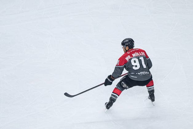 COLOGNE, GERMANY - 20 SEPTEMBER, 2026: Moritz Mueller - The PENNY DEL Ice hockey, Eishockey match Koelner Haie vs. Loewen Frankfurt at LANXESS arena.  Copyright: xVitaliixKliuievx
