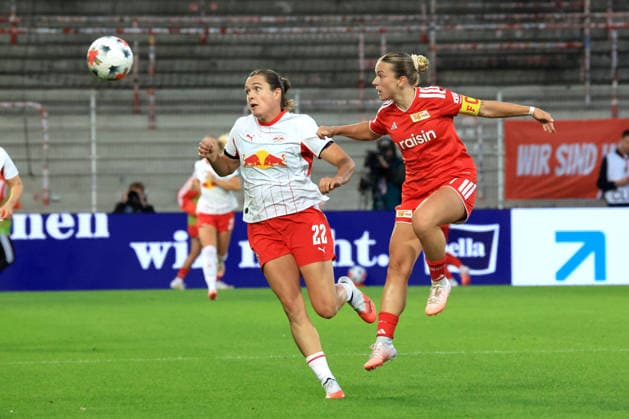 20.09.2026, GER Deutschland, Fussball, 1.Fussballbundesliga, Frauen, 2026 2027, Alte Foersterei, 1.FC Union vs. RB Leibzig Lisa Heiseler C ( 1.FC Union Berlin 7 ), Alieke Tuin ( RB Leipzig 22 ) 1. Liga: DFB DFL regulations prohibit any use of photographs as image sequences and or quasi-video) nordphoto GmbH Engler Berlin Stadion Alte Foersterei Berlin Deutschland Copyright: xNordphotox xEnglerx