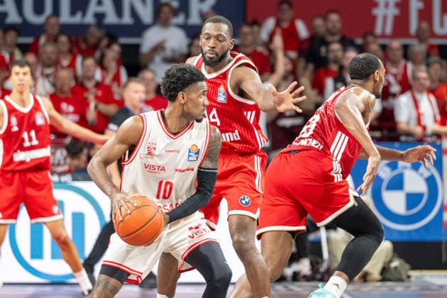 Mylik Wilson 10 (BMA365 Bamberg Baskets), Kamar Baldwin 44 (FC Bayern Basketball), FC Bayern Basketball - BMA365 Bamberg Baskets, BBL, 1. Spieltag, 20.09.2026 Muenchen Bayern Deutschland