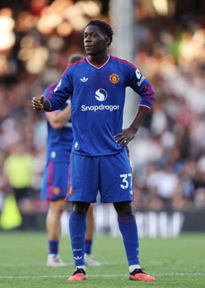 20th September 2026; Craven Cottage, London, England; Premier League Football, Fulham versus Manchester United, ManU Kobbie Mainoo of Manchester United JohnxPatrickxFletcher