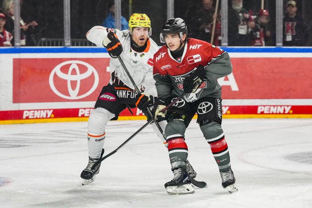 Eishockey Penny-DEL 2. Spieltag Kölner Haie - Löwen Frankfurt am 20.09.2026 in der Lanxess Arena in Köln Björn Krupp ( Frankfurt ), links - Daniel Fischbuch ( Köln ), rechts Gemäß den Vorgaben der DEL Deutsche Eishockey Liga ist die Publikation und Weiterverwertung der Aufnahmen in elektronischen Medien und Endgeräten aller Art während des laufenden Spiels nicht zulässig.