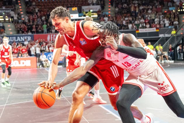 Oscar da Silva 1 (FC Bayern Basketball), Trevon Scott 13 (BMA365 Bamberg Baskets), FC Bayern Basketball - BMA365 Bamberg Baskets, BBL, 1. Spieltag, 20.09.2026 Muenchen Bayern Deutschland