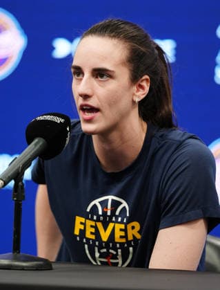 INDIANAPOLIS, IN - SEPTEMBER 20: Indiana Fever guard Caitlin Clark (22) speaks to the media during a press conference, PK, Pressekonferenz before the game against the Washington Mystics on September 20, 2026, at Gainbridge Fieldhouse in Indianapolis, Indiana. (Photo by Brian Spurlock Icon Sportswire) WNBA, Basketball Damen, USA SEP 20 Washington Mystics at Indiana Fever EDITORIAL USE ONLY Icon2609204