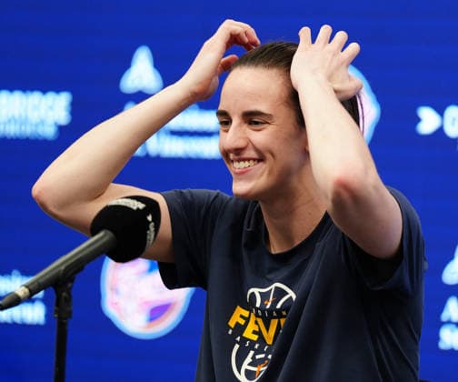 INDIANAPOLIS, IN - SEPTEMBER 20: Indiana Fever guard Caitlin Clark (22) speaks to the media during a press conference, PK, Pressekonferenz before the game against the Washington Mystics on September 20, 2026, at Gainbridge Fieldhouse in Indianapolis, Indiana. (Photo by Brian Spurlock Icon Sportswire) WNBA, Basketball Damen, USA SEP 20 Washington Mystics at Indiana Fever EDITORIAL USE ONLY Icon2609207