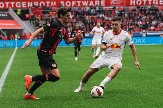 20.09.2026, xjmrgnx, Fussball 1.Bundesliga, Bayer 04 Leverkusen - RB Leipzig v.l. Zweikampf zwischen Miguel Gutierrez (3, Leverkusen) und Brajan Gruda (10, Leipzig) (DFL DFB REGULATIONS PROHIBIT ANY USE OF PHOTOGRAPHS as IMAGE SEQUENCES and or QUASI-VIDEO) Leverkusen