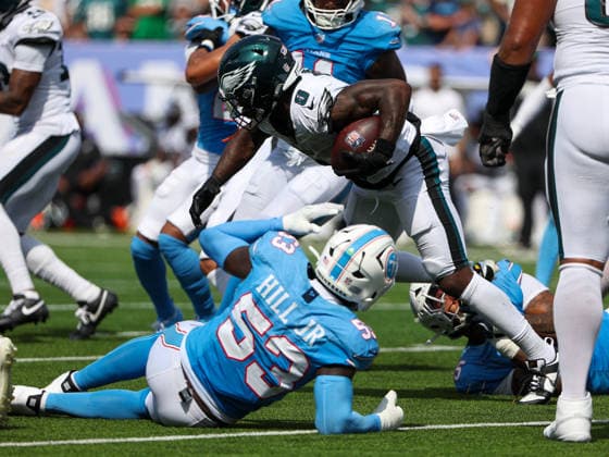 Sep 20, 2026; Nashville, TN, USA; Philadelphia Eagles running back Tank Bigsby (8) gets stopped at the line of scrimmage during the NFL, American Football Herren, USA regular season game between the Philadelphia Eagles and Tennessee Titans at Nissan Stadium. Mandatory Credit: -Cal Media Nashville USA - ZUMAc04_ 20260920_zma_c04_064 Copyright: xStephenxFurstx