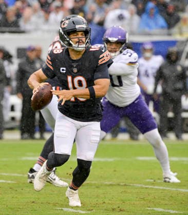 Chicago Bears quarterback Caleb Williams (18) looks to pass against the Minnesota Vikings during a game at Soldier Field in Chicago on Sunday, September 20, 2026. Vikings defeated the Bear 9-6.  CHI20260920134 MARKxBLACK