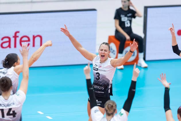 FUNKE-Volley-Cup: Schwarz-Weiss Erfurt vs. SSC Palmberg Schwerin; Erfurt; 20.09.2026 Lina-Marie Lieb ( 3; Schwarz-Weiss Erfurt) FUNKE-Volley-Cup: Schwarz-Weiss Erfurt vs. SSC Palmberg Schwerin; Riethsporthalle Erfurt; 20.09.2026 Copyright: xBEAUTIFULxSPORTS Duehringx