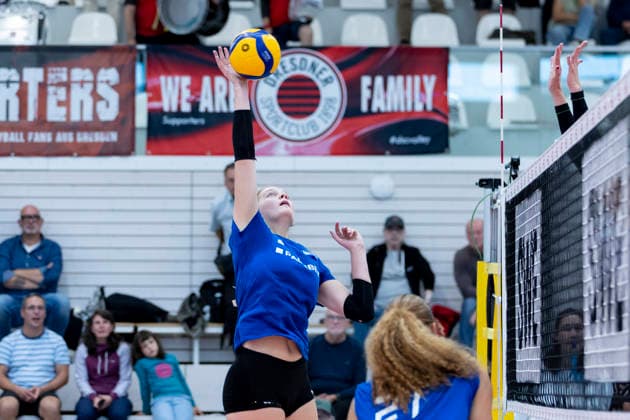 FUNKE-Volley-Cup: Schwarz-Weiss Erfurt vs. SSC Palmberg Schwerin; Erfurt; 20.09.2026 Livia König ( 25; SSC Palmberg Schwerin) FUNKE-Volley-Cup: Schwarz-Weiss Erfurt vs. SSC Palmberg Schwerin; Riethsporthalle Erfurt; 20.09.2026 Copyright: xBEAUTIFULxSPORTS Duehringx