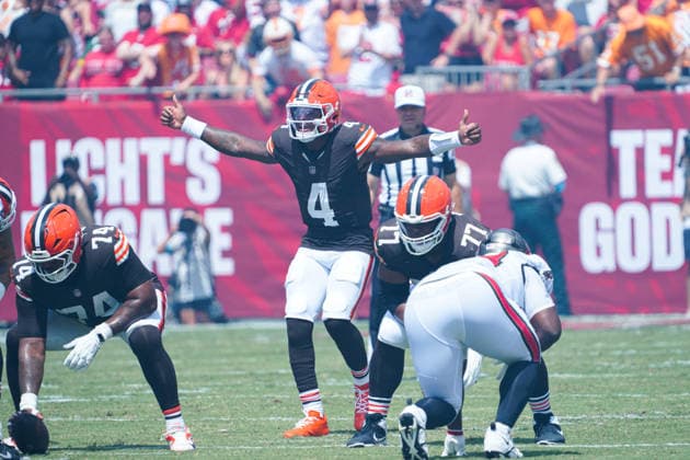 Cleveland Browns at Tampa Bay Buccaneers, Tampa Bay, Florida, USA Tampa Bay, Florida, USA, Septemer 20, Cleveland Browns quarterback Deshaun Watson 4 at Raymond James Stadium. Copyright: xMartyxJean-Louisx