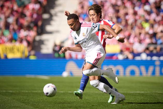 Atletico de Madrid™s Kang In Lee (r) and Real Madrid CF™s Kylian Mbappe during La Liga match. September 20 ,2026. (20260920151)