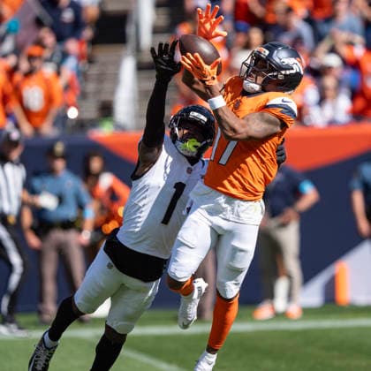 Sep 20, 2026; Denver Broncos wide receiver Jaylen Waddle (17) makes a 49-yard catch over Jacksonville Jaguars cornerback Montaric Brown (1) during the game between the Denver Broncos and Jacksonville Jaguars in Denver, CO, USA; at Empower Field at Mile High. Mandatory Credit: -Cal Media NFL, American Football Herren, USA 2026: Jaguars Vs Broncos SEP 20  - ZUMAc04_ 20260920_zma_c04_315 Copyright: xDerekxRegensburgerx