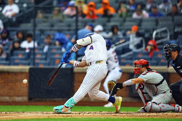 MLB, Baseball Herren, USA Philadelphia Phillies Vs. New York Mets New York Mets Francisco Alvarez 4 singles during the second inning of a baseball game against the Philadelphia Phillies at Citi Field in Corona, on September 20, 2026. Flushing N.Y. United States  Copyright: xGordonxDonovanx originalFilename:donovan-mlbphila260920_npMOW.jpg
