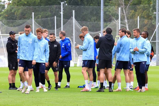 21.09.2026, DEU GER, Fussball , 2.Fussballbundesliga, Saison 2026 2027, Sportforum, Hertha BSC, Training Cheftrainer Stefan Leitl ( Hertha BSC Berlin ), Hertha-Spielerkreis 2. Liga: DFB DFL regulations prohibit any use of photographs as image sequences and or quasi-video) Berlin Sportforum Berlin Deutschland Copyright: xNordphotox xEnglerx