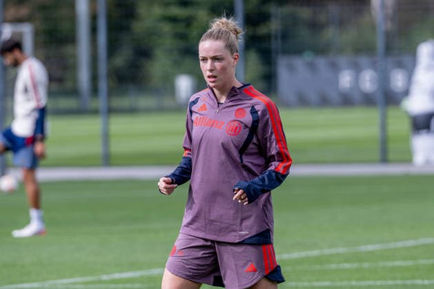 Alara Sehitler (FC Bayern Muenchen Frauen, 14) FC Bayern Muenchen Frauen, Fussball, Google Pixel Frauen-Bundesliga, Abschlusstraining vor Champions League, Saison 2026 2027, 21.09.2026. Foto: HMB Media Franz Feiner Copyright: HMBxMedia FranzxFeiner