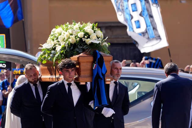 Funerali di Sandro Mazzola presso la Basilica di Sant Ambrogio, Milano (Italy) September 21 2026 (Photo Claudio Furlan LaPresse) Sandro Mazzola s funeral at the Basilica of Sant Ambrogio, Milan (Italy), September 21, 2026  Copyright: xClaudioxFurlan LaPressex