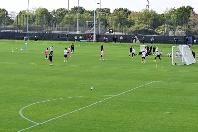 21.09.2026; Moenchengladbach; Fussball, Herren, Saison 2026 2027, Training Borussia Moenchengladbach Eine recht uebersichtliche Trainingsgruppe bei der Trainingseinheit am Montag DFL regulations prohibit any use of photographs as image sequences and or quasi-video. ista-Borussia-Park Nordrhein-Westfalen Deutschland
