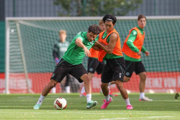 21.09.2026, xtgx, Fussball - 2.Bundesliga Hannover 96 - Training emspor, v.l. Yunus Unal (Hannover, 24), Hayate Matsuda (Hannover, 27) Zweikampf, Duell, Kampf, tackle (DFL DFB REGULATIONS PROHIBIT ANY USE OF PHOTOGRAPHS as IMAGE SEQUENCES and or QUASI-VIDEO) Hannover