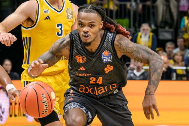 im Bild v.l.: Cobe Williams (NINERS Chemnitz, 24), GER, Berlin, Basketball, Alba Berlin und den Niners Chemnitz, BBL Auftakt, Auftaktspiel, in der UBER Arena, 18.09.2026, Copyright: HMBxMedia UwexKoch