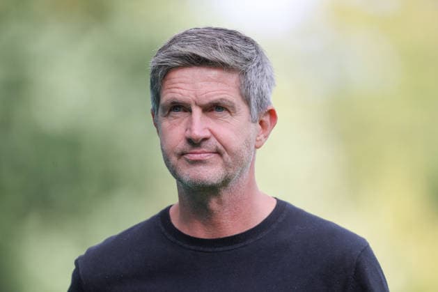21.09.2026, xtgx, Fussball - 2.Bundesliga Hannover 96 - Training emspor, v.l. Ralf Becker (Hannover, Sportdirektor) (DFL DFB REGULATIONS PROHIBIT ANY USE OF PHOTOGRAPHS as IMAGE SEQUENCES and or QUASI-VIDEO) Hannover