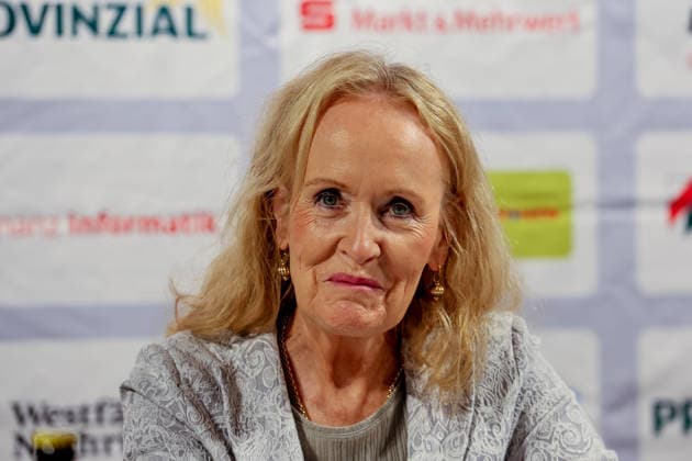 Mechtild Schulze Hessing (CDU) Bürgermeisterin der Stadt Borken. Vorstellung der Streckenverläufe und der Aktionen und Zahlen des in diesem Jahr zum 20. mal stattfindenden Radrennen. In diesem Jahr startet das Radrennen in Borken im Westmünsterland. Borken, Nordrhein-Westfalen, DEU, Deutschland, 21.09.2026 Pressekonferenz Sparkassen Münsterland Giro.