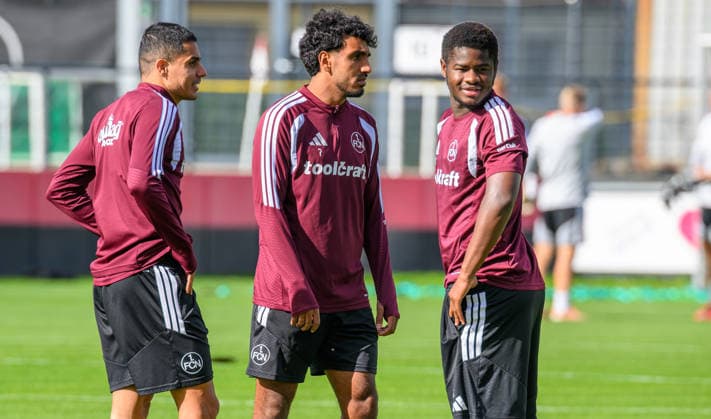 21.09.2026 - Fussball - 2. Fussball - Bundesliga - Saison 2026 2027 - 1. FC Nürnberg Nuernberg FCN ( Club ) - Training - Sportfoto Zink - xwoxzix - Ioannis Masouras (21, 1. FC Nürnberg FCN ) Rayan Ghrieb (7, 1. FC Nürnberg FCN ) Mikayil Faye (15, 1. FC Nürnberg FCN )
