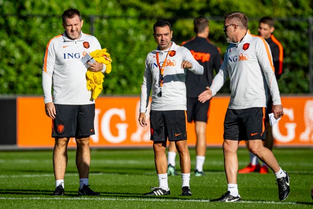 ZEIST - (C) Nederland head coach Xavi Hernandez during UEFA Nations League training for the match against Duitsland at KNVB Campus on 21 September 2026 in Zeist, Nederland. (Photo by DeFodi Images) -