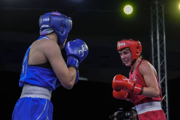 2026 European Boxing Championships in Bulgaria SOFIA, BULGARIA - SEPTEMBER 21: Esra Yildiz Kahraman (blue) of Turkiye competes against Elise Glynn (red) of England in the women s 57kg category during the 2026 European Boxing Championships at Asics Arena in Sofia, Bulgaria, on September 21, 2026. Osmancan Gurdogan Anadolu Sofia Bulgaria. Editorial use only. Please get in touch for any other usage.  Copyright: x2026xAnadoluxOsmancanxGurdoganx