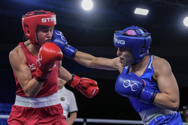 2026 European Boxing Championships in Bulgaria SOFIA, BULGARIA - SEPTEMBER 21: Esra Yildiz Kahraman (blue) of Turkiye competes against Elise Glynn (red) of Great Britain during the women s 57 kg category match at the 2026 European Boxing Championships at the Asics Arena in Sofia, Bulgaria on September 21, 2026. Osmancan Gurdogan Anadolu Sofia Bulgaria. Editorial use only. Please get in touch for any other usage.  Copyright: x2026xAnadoluxOsmancanxGurdoganx