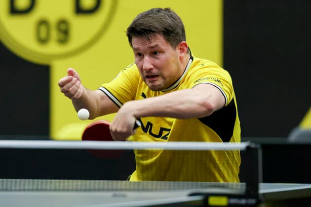Kristian Karlsson (Borussia Dortmund) kontrolliert den Ball waehrend des Spiels der 1. Tischtennis-Bundesliga der Herren zwischen Borussia Dortmund und dem TTC RhoenSprudel Fulda-Maberzell, Sporthalle Bruegmannstrasse am 21. September 2026 in Dortmund, Deutschland. (Foto von Marco Steinbrenner DeFodi Images) +++ Kristian Karlsson (Borussia Dortmund) controls the ball during the 1st Men s Table tennis, Tischtennis Bundesliga match between Borussia Dortmund and TTC RhoenSprudel Fulda-Maberzell at Sporthalle Bruegmannstrasse on September 21, 2026 in Dortmund, Germany. (Photo by Marco Steinbrenner DeFodi Images) (Photo by Marco Steinbrenner DeFodi Images) -