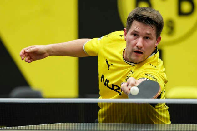 Kristian Karlsson (Borussia Dortmund) kontrolliert den Ball waehrend des Spiels der 1. Tischtennis-Bundesliga der Herren zwischen Borussia Dortmund und dem TTC RhoenSprudel Fulda-Maberzell, Sporthalle Bruegmannstrasse am 21. September 2026 in Dortmund, Deutschland. (Foto von Marco Steinbrenner DeFodi Images) +++ Kristian Karlsson (Borussia Dortmund) controls the ball during the 1st Men s Table tennis, Tischtennis Bundesliga match between Borussia Dortmund and TTC RhoenSprudel Fulda-Maberzell at Sporthalle Bruegmannstrasse on September 21, 2026 in Dortmund, Germany. (Photo by Marco Steinbrenner DeFodi Images) (Photo by Marco Steinbrenner DeFodi Images) -